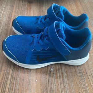 New Boys Nike Tennis Shoes